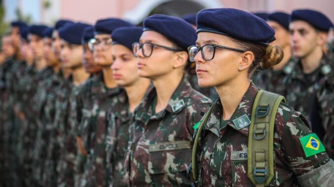 Forças Armadas iniciam alistamento militar feminino; Saiba como se alistar.