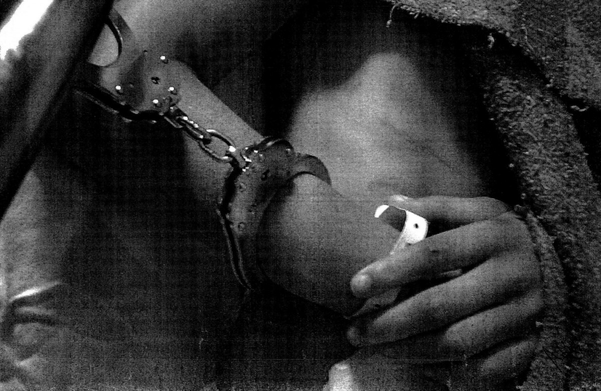 Estado é condenado a pagar R$ 100 mil a pais de adolescente espancado durante rebelião na Funase, no Recife.