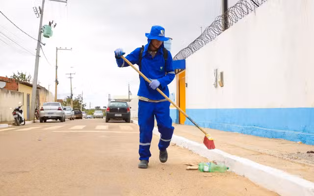 Prefeitura de Petrolina abre 60 vagas para Agente de Limpeza; inscrições até 22 de janeiro