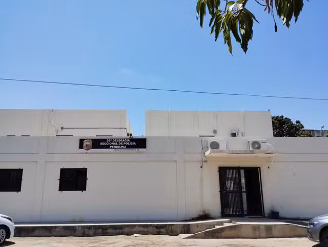 Homem é preso suspeito de cometer assassinato durante briga por celular em Petrolina.