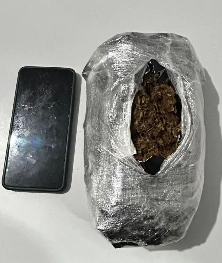 Homem é preso por tráfico de drogas na Rodoviária de Petrolina (PE).