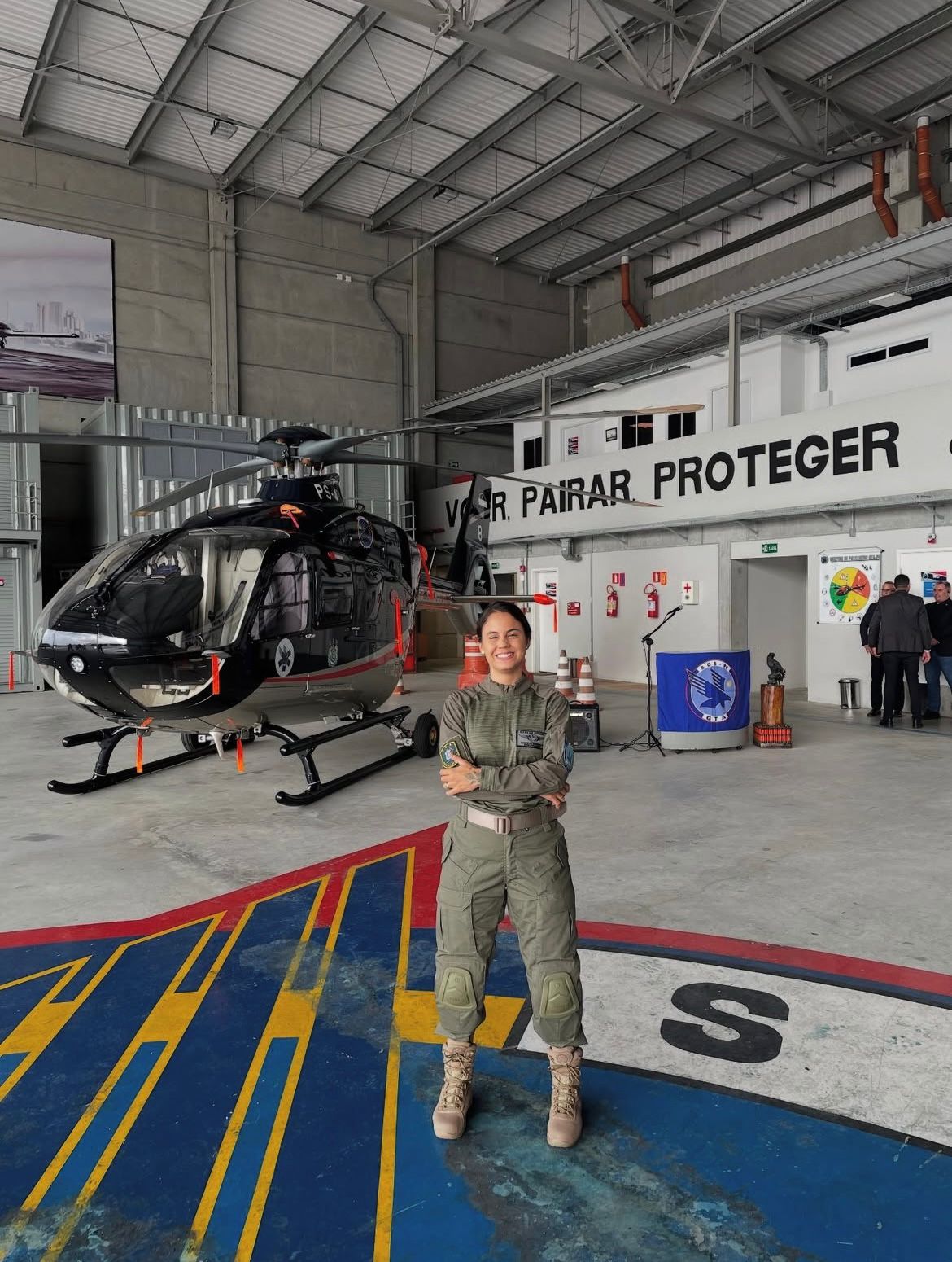 Petrolinense é a primeira mulher operadora aeronáutica do estado de Pernambuco