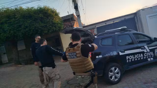 Polícia Civil deflagra operação e prende suspeitos de tráfico e lavagem de dinheiro no Sertão de Pernambuco.
