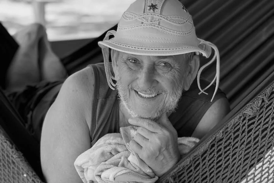 Morre Seu Boinha, pai do influenciador Francisco Garcia, após procedimento que preservou parte do crânio no abdômen.