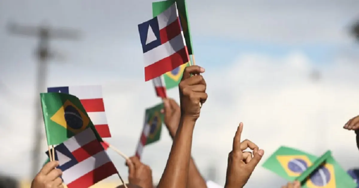 Câmara aprova transferência simbólica da capital federal para Salvador em 2 de julho de cada ano