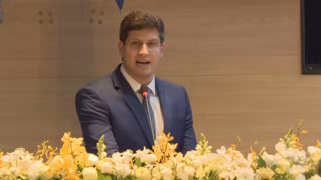 Presidente da Câmara arquiva pedido de CPI para investigar João Campos por mudança em resultado de concurso