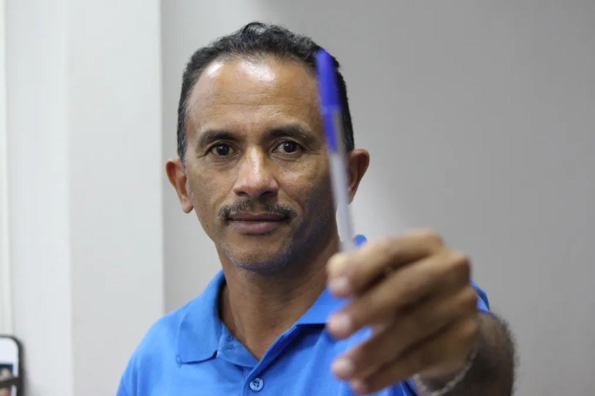 Cantor Manoel Gomes se filia ao Avante para ser deputado: “agora a caneta vai trabalhar pelo povo”