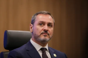 PF retira credenciais de agente dos EUA no Brasil por “reciprocidade”