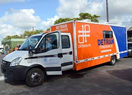 Detran Itinerante oferece serviços para primeira CNH em Petrolina; saiba como acessar serviços