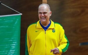 Morre Oscar Schmidt, ícone do basquete brasileiro e mundial, aos 68 anos