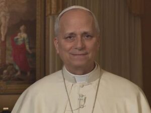 Homens-bombas atacam arredores da capital da Argélia durante visita do Papa