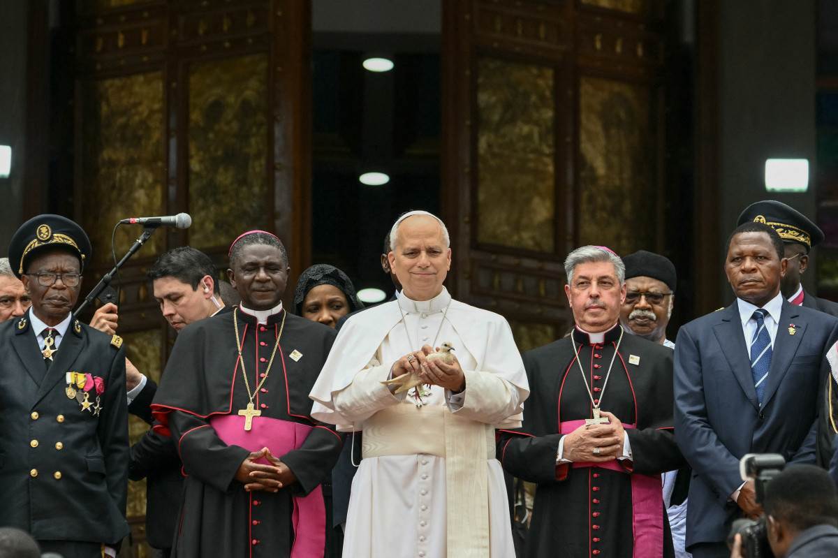 “O mundo está sendo devastado por um punhado de tiranos”, diz papa Leão 14