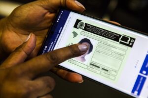 Lula sanciona medida que autoriza renovação automática da CNH
