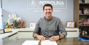 Simão Durando homologa maior concurso público já realizado em Petrolina