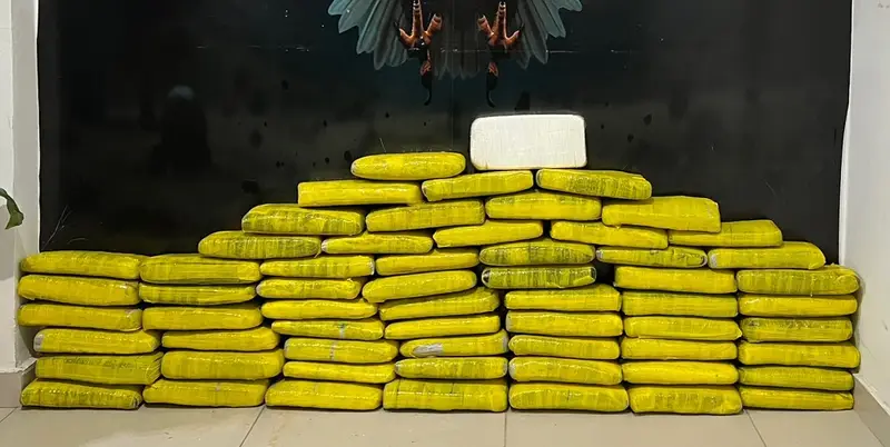 Polícia apreende mais de 52 kg de drogas em operação contra tráfico de drogas em Petrolina