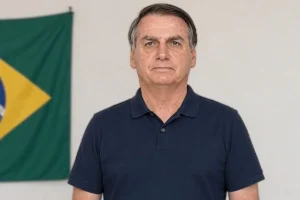 Moraes dá 48h para defesa de Bolsonaro informar se ex-presidente autorizou vídeo com imagem e voz geradas por IA