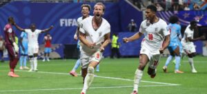 Harry Kane brilha, Inglaterra vira contra RD Congo e vai ás oitavas da copa