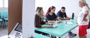 Justiça Eleitoral inicia convocação de mesárias e mesários nesta terça (07)