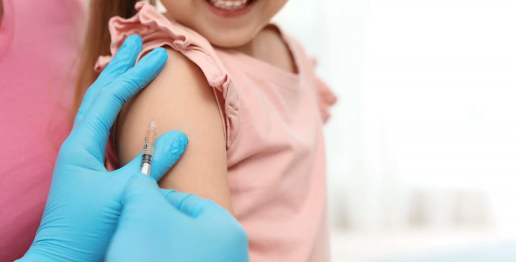 Campanha de vacinação contra o HPV é prorrogada; confira o público-alvo