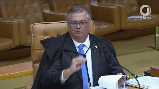 Moraes determina investigação contra fonte de jornalista em reportagem sobre Dino