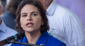 Deputados protocolam pedido de impeachment contra vice-governadora de Pernambuco