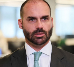 Ministério da Justiça demite Eduardo Bolsonaro da PF por abandono de cargo