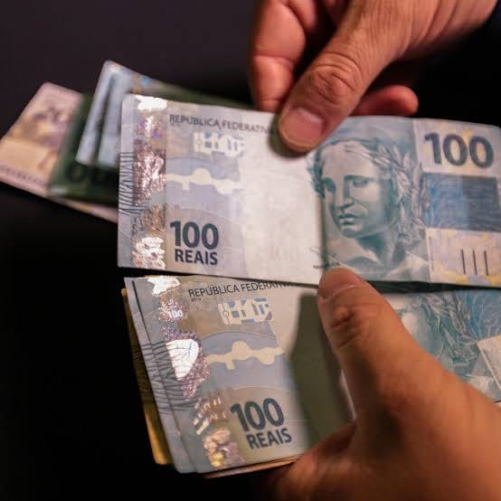 13° salário terá pagamento antecipado em dezembro de 2026; veja as datas