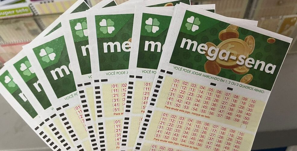 APOSTA SIMPLES GANHA SOZINHA PRÊMIO DE R$ 324,8 MILHÕES DA MEGA-SENA