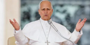 Papa Leão XIV é internado para remover nódulo no pulmão